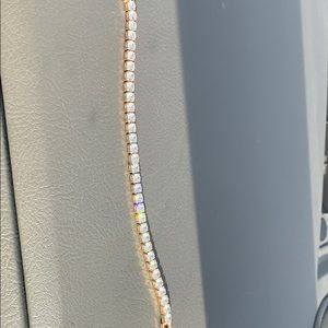 18k gold tennis bracelet